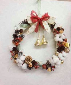 手作りのクリスマスリース